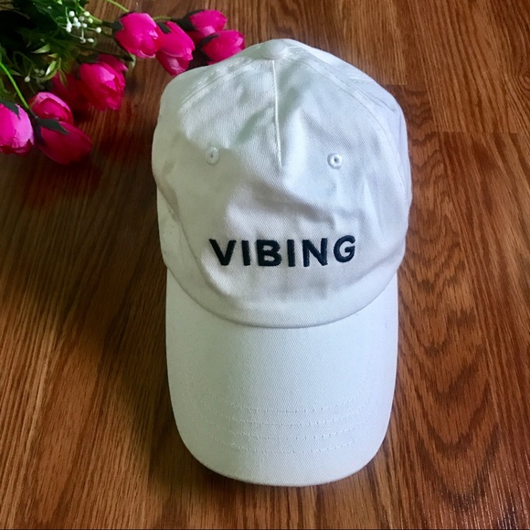 Accessories - 🎀NWOT "VIBING" Women's Cap